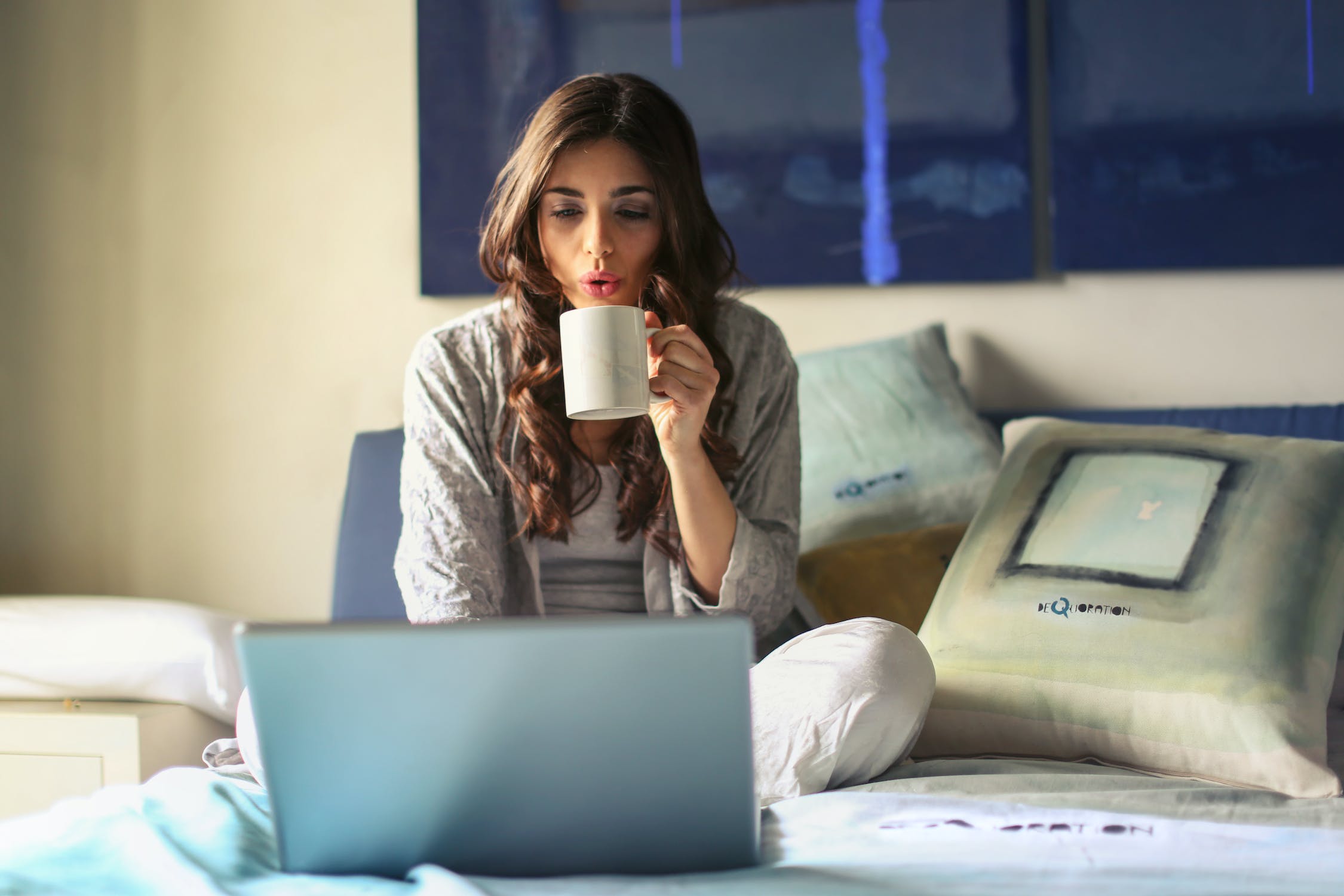Woman making money online